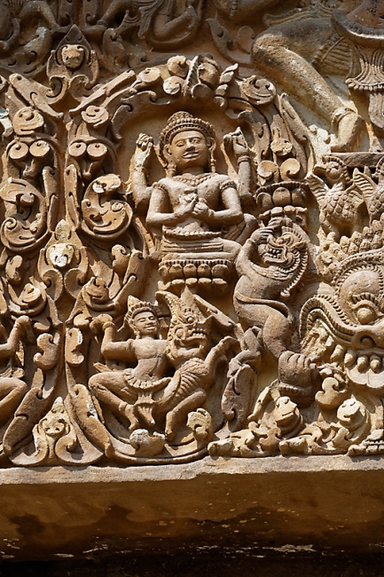 Prasat Sikhoraphum-MAR15-055